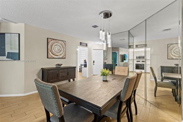 4300 NW 30th St 248, Coconut Creek, FL 33066