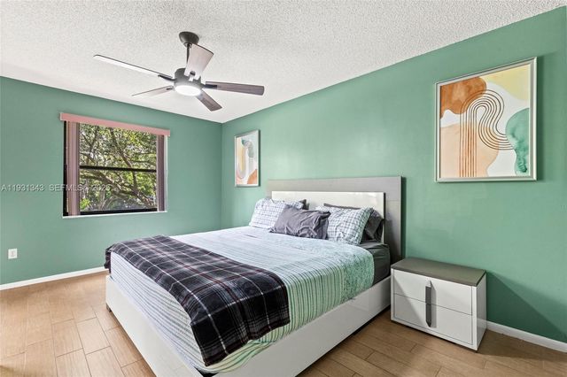 4300 NW 30th St 248, Coconut Creek, FL 33066