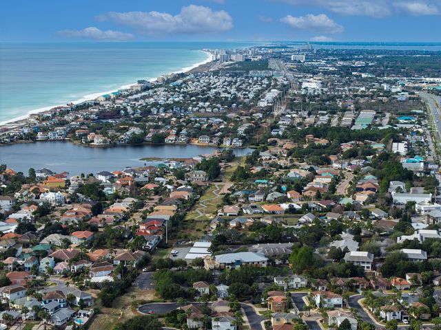108 Mantero Way, Destin, FL 32550