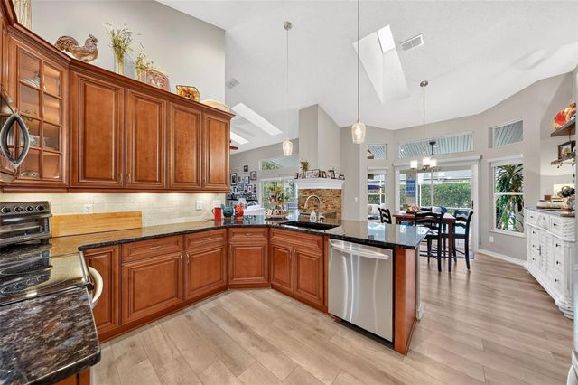 919 RIDGE SPRING COURT, Apopka, FL 32712