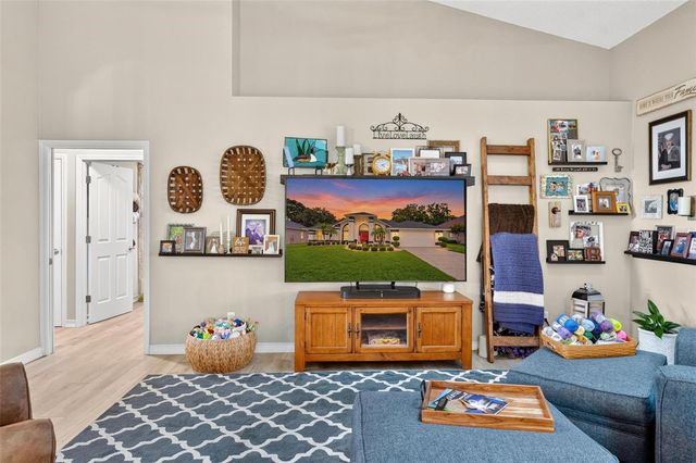 919 RIDGE SPRING COURT, Apopka, FL 32712