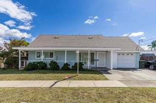 643 Hillward St., Escondido, CA 92027