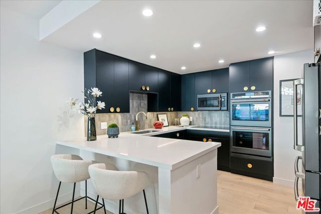 1100 Alta Loma Road 803, West Hollywood, CA 90069