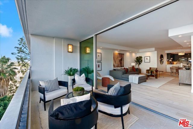 1100 Alta Loma Road 803, West Hollywood, CA 90069