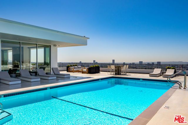 1100 Alta Loma Road 803, West Hollywood, CA 90069