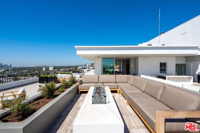 1100 Alta Loma Road 803, West Hollywood, CA 90069