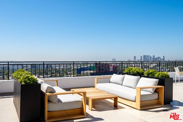 1100 Alta Loma Road 803, West Hollywood, CA 90069