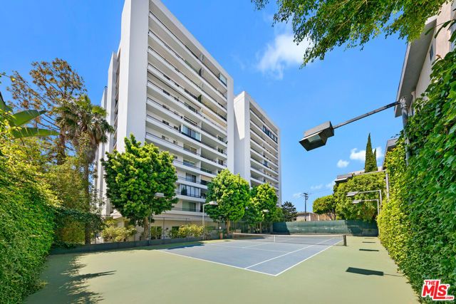 1100 Alta Loma Road 803, West Hollywood, CA 90069