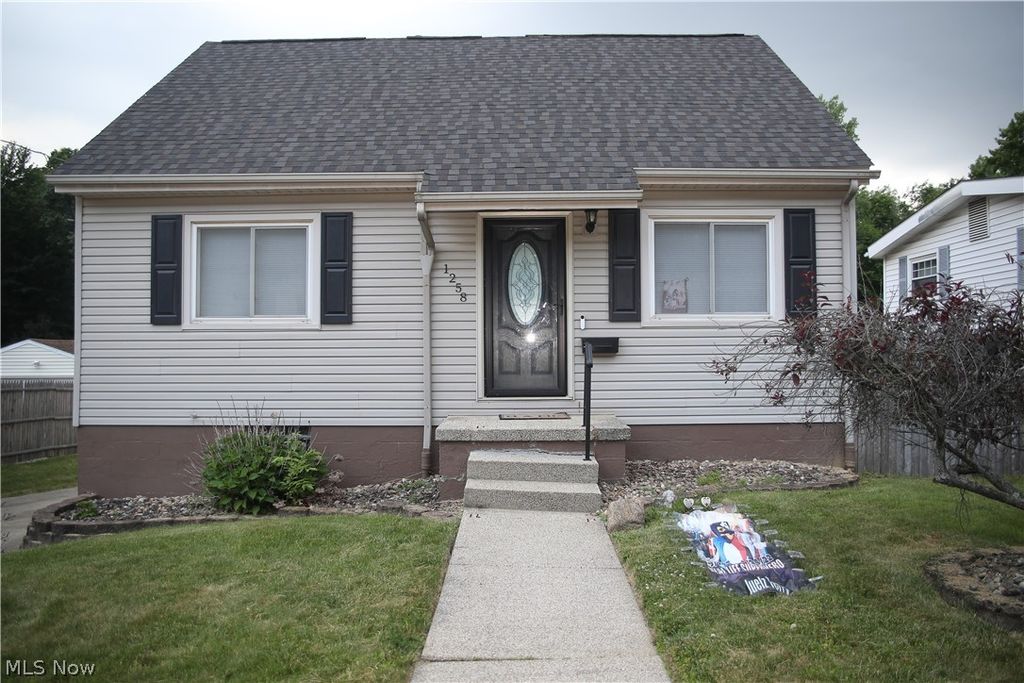 1258 Vane Avenue, Akron, OH 44310