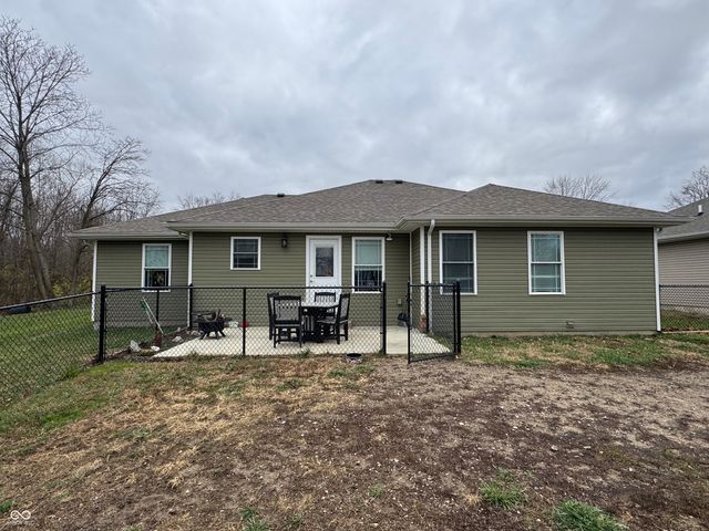 1408 Blish Street, Seymour, IN 47274