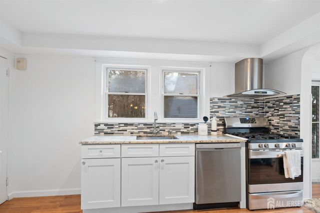 15 Old Ridge Road, South Brunswick, NJ 08852