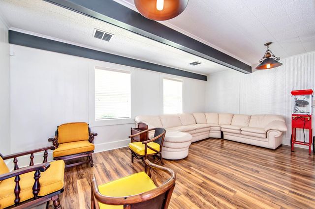 1621 Bayou Black Dr, Houma, LA 70360