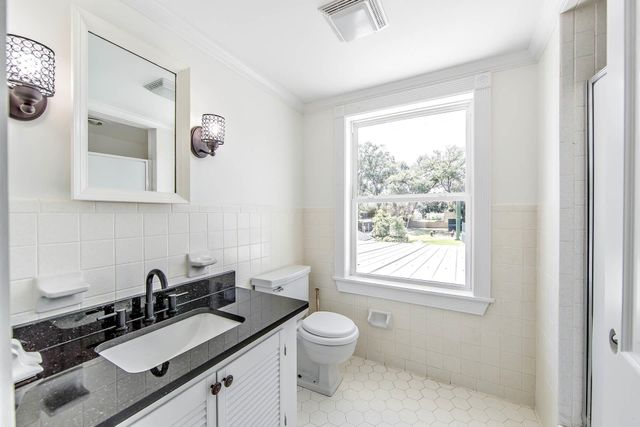 1621 Bayou Black Dr, Houma, LA 70360