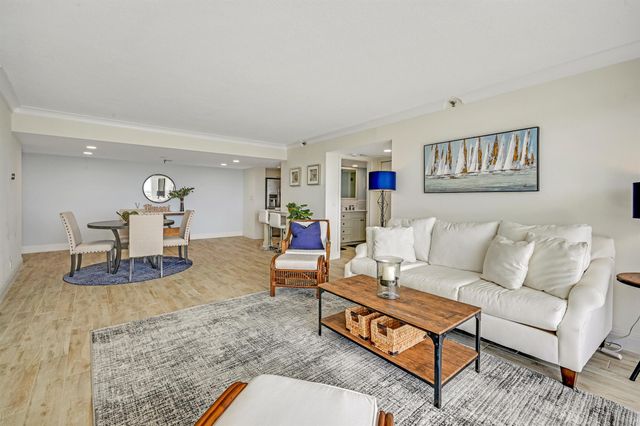 1300 S Highway A1a 624, Jupiter, FL 33477