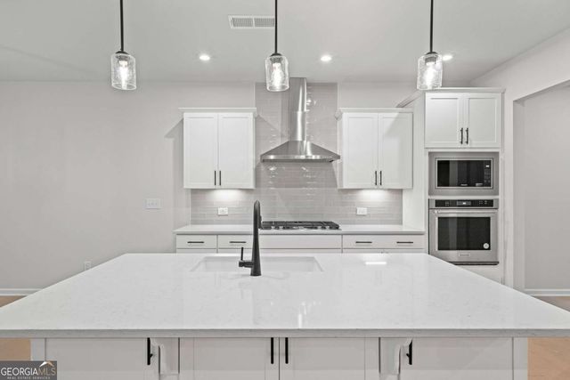 7206 Grand Reunion Drive, Hoschton, GA 30548