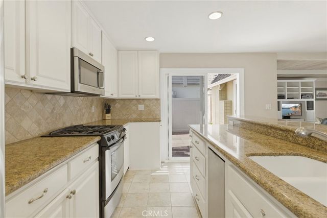238 Walnut Street, Newport Beach, CA 92663