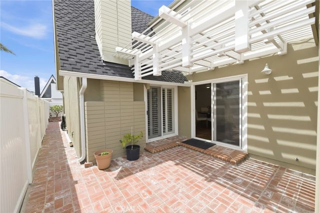 238 Walnut Street, Newport Beach, CA 92663