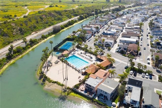 238 Walnut Street, Newport Beach, CA 92663