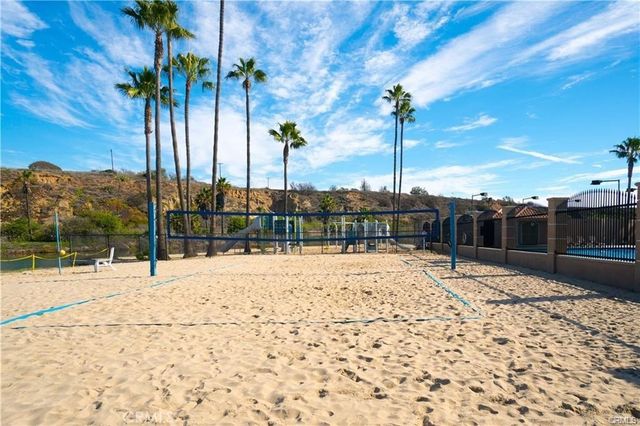 238 Walnut Street, Newport Beach, CA 92663