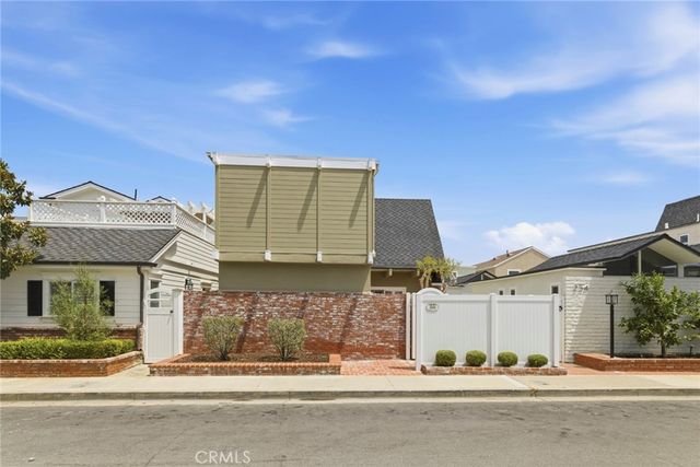 238 Walnut Street, Newport Beach, CA 92663