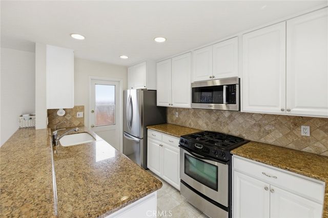 238 Walnut Street, Newport Beach, CA 92663