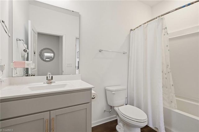 877 Sage Hill Drive, Jamestown, NC 27282