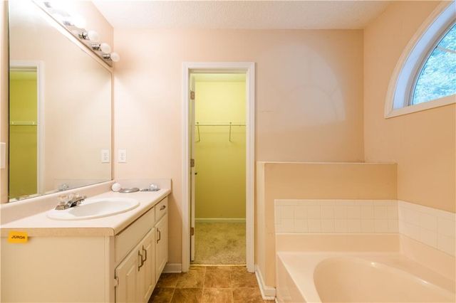1109 Commons Court, Jonesboro, GA 30238