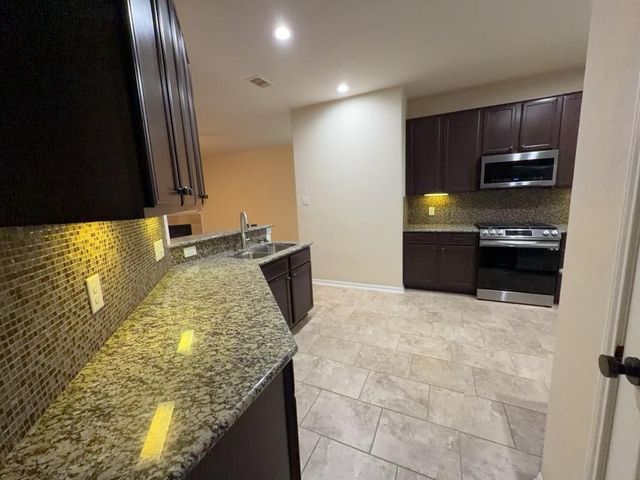 15018 Signal Ridge Way, Cypress, TX 77429