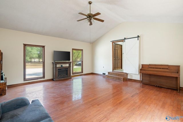 26389 Johnson Lane, Toney, AL 35773