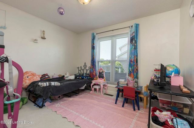 10000 Evening Star Dr, Louisville, KY 40272