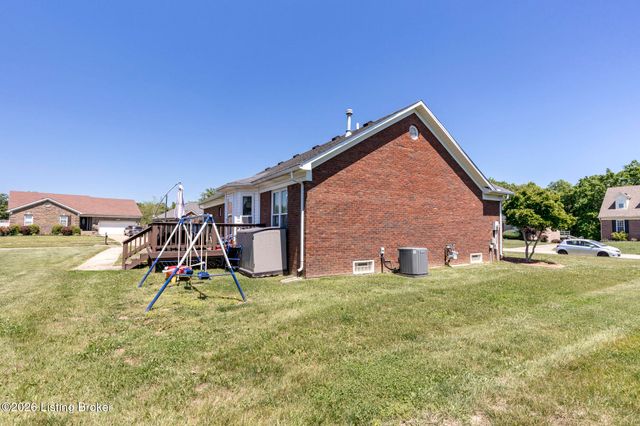 10000 Evening Star Dr, Louisville, KY 40272