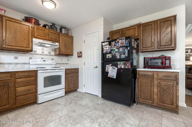 10000 Evening Star Dr, Louisville, KY 40272