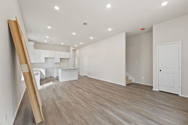 8685 Sassafras Street, Willis, TX 77318