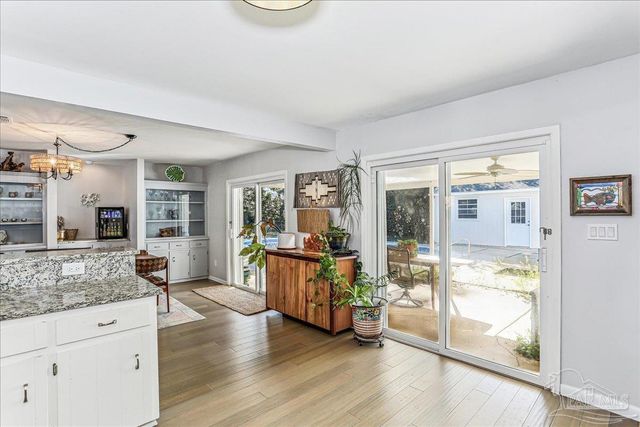 16 Mclane Rd, Gulf Breeze, FL 32561