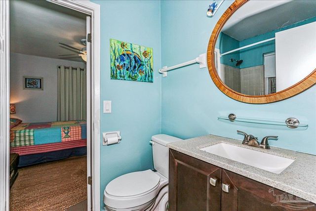 16 Mclane Rd, Gulf Breeze, FL 32561