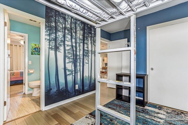 16 Mclane Rd, Gulf Breeze, FL 32561