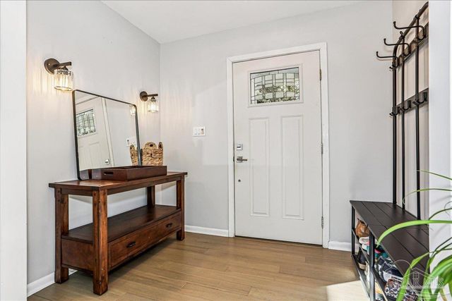 16 Mclane Rd, Gulf Breeze, FL 32561