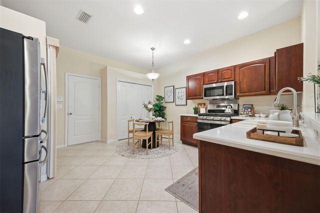 19305 GOPHERTRAIL PLACE, Land O Lakes, FL 34638