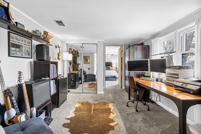 427 N LARK STREET, Oshkosh, WI 54902