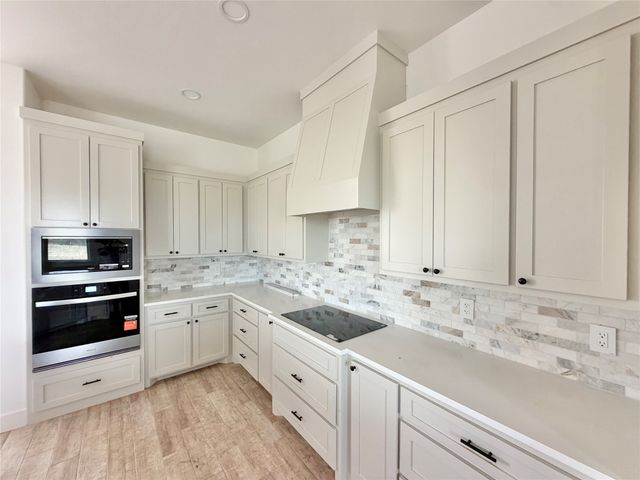 2009 Collin Street, Weatherford, TX 76085