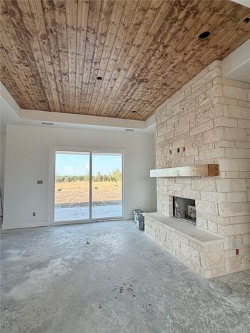 2009 Collin Street, Weatherford, TX 76085