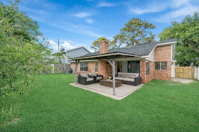 14115 Sableridge Drive, Houston, TX 77014