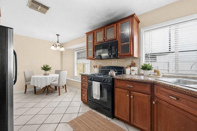 14115 Sableridge Drive, Houston, TX 77014