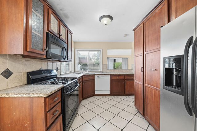 14115 Sableridge Drive, Houston, TX 77014