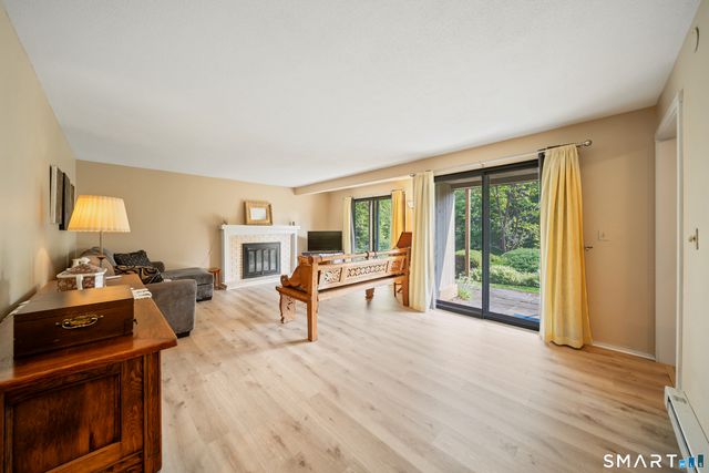 13 Heritage Village B, Southbury, CT 06488