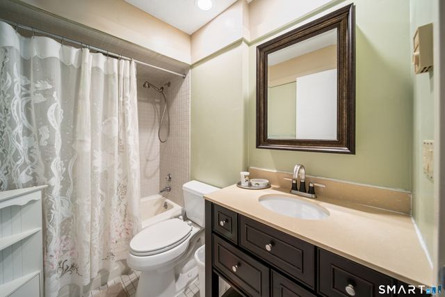13 Heritage Village B, Southbury, CT 06488
