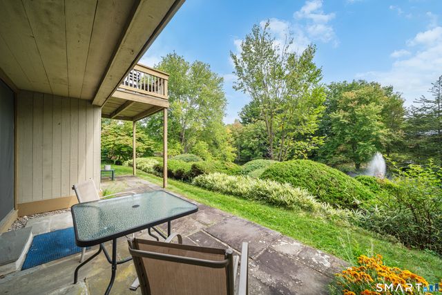13 Heritage Village B, Southbury, CT 06488