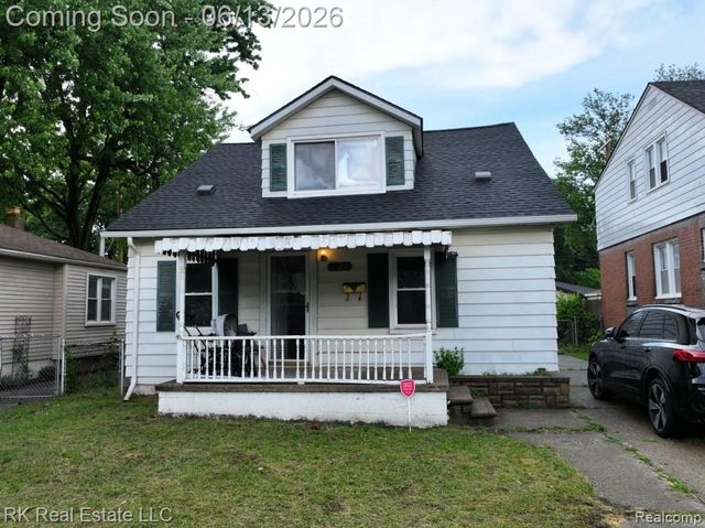 1125 E Hayes Avenue, Hazel Park, MI 48030