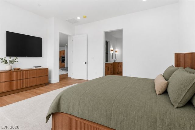 6965 Unicorn Street, Las Vegas, NV 89131