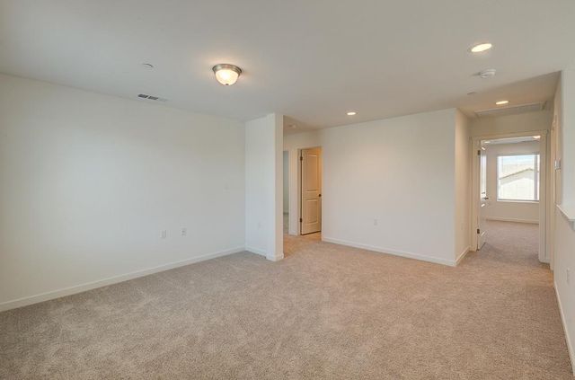 291 Lucas Avenue S, Madera, CA 93636